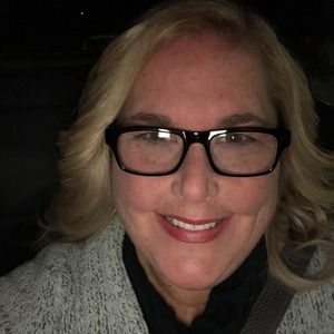 Meet your Posher, Stacie